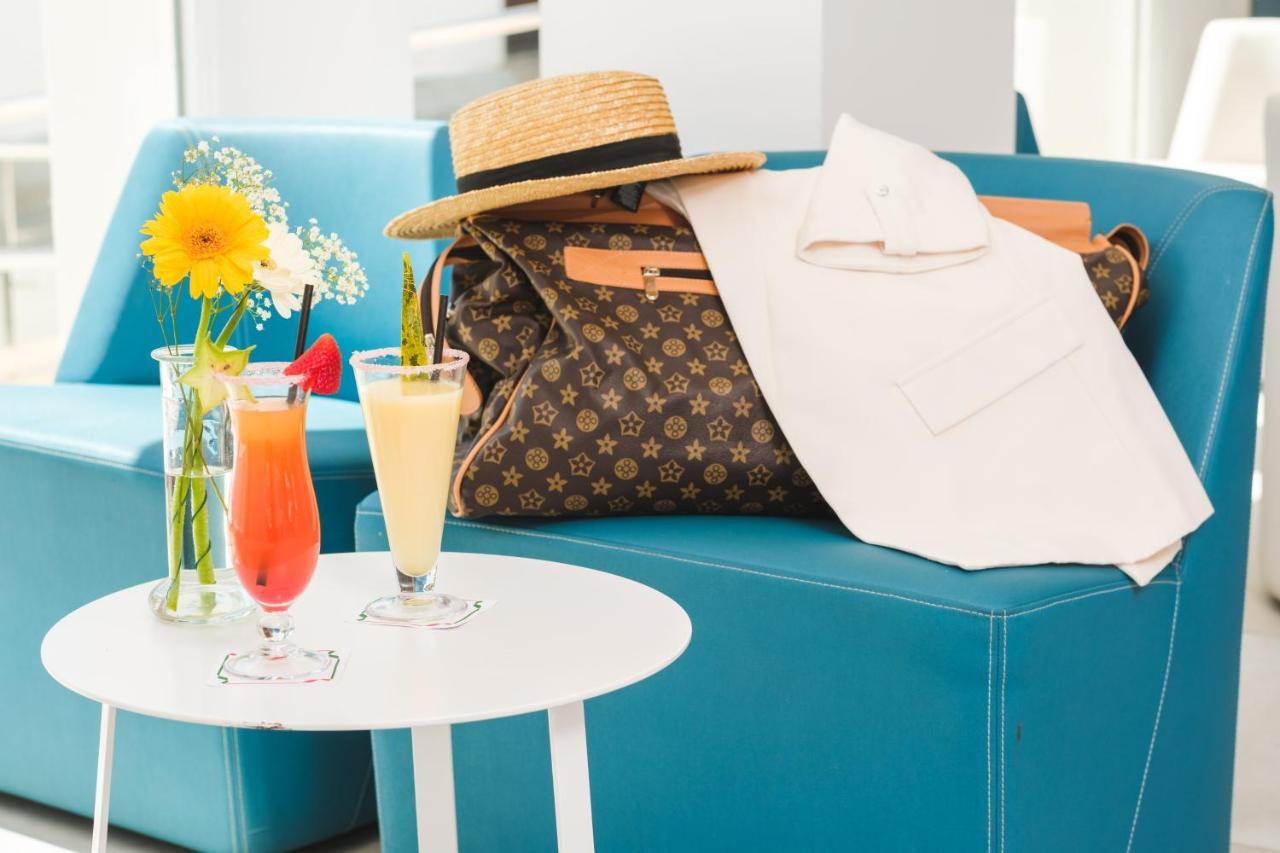 Welikehotel Triton Beach (Adults Only) Cala Ratjada  Exteriör bild