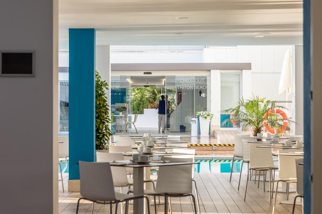 Welikehotel Triton Beach (Adults Only) Cala Ratjada  Exteriör bild