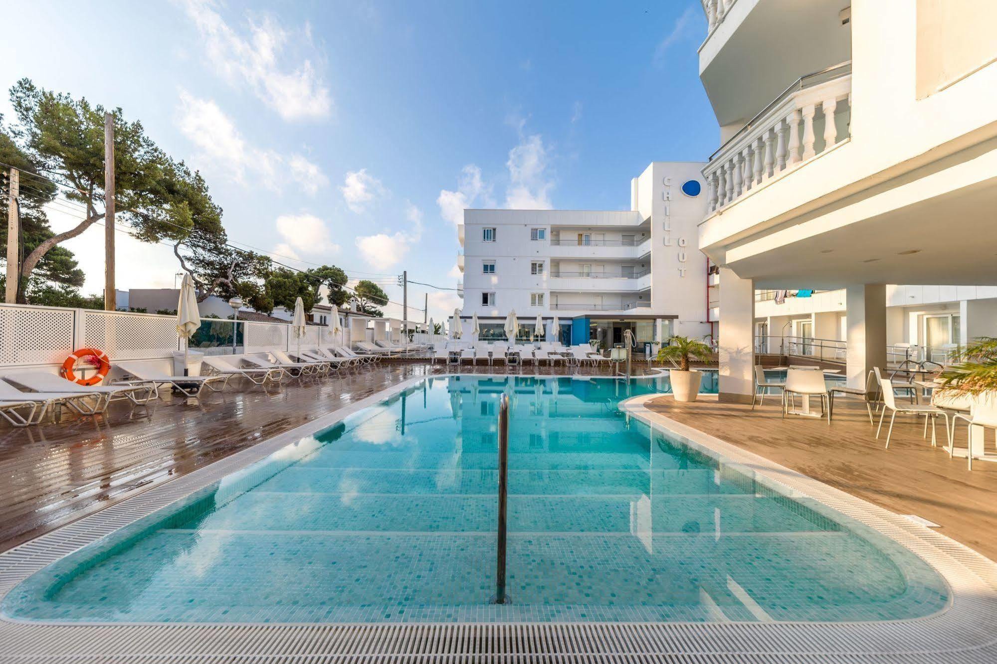 Welikehotel Triton Beach (Adults Only) Cala Ratjada  Exteriör bild
